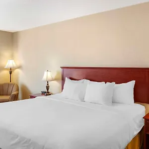 Hotel Quality & Edmonton International Airport